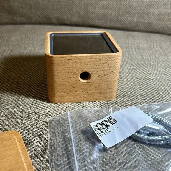 LOVEBOX Black & White Edition Wifi Messaging System - Picture 9 of 9